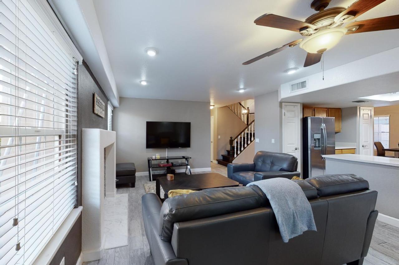 Luxe Lakewood Phoenix